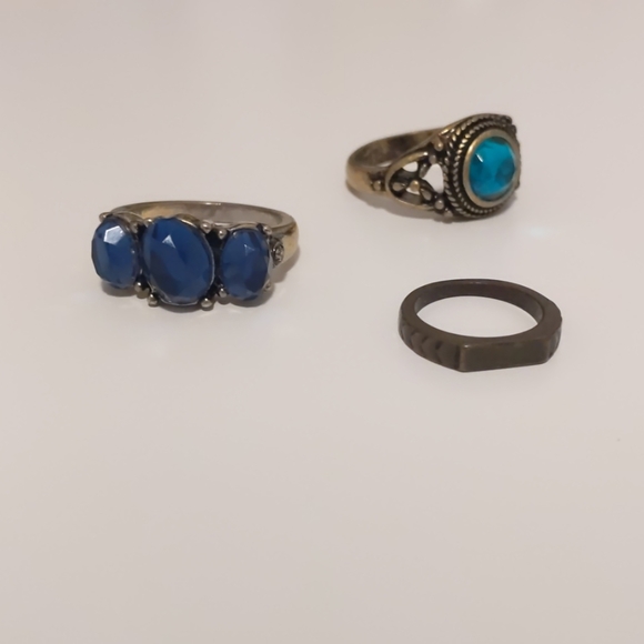 Rings - Picture 1 of 2